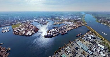 Port Rotterdam ze spadkami w I półroczu i zapowiedzią inwestycji