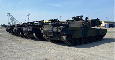 Ostatnia partia używanych Abramsów dotarła do Świnoujścia