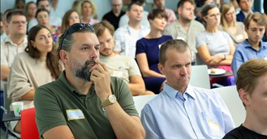 Warszawa akceleruje innowacje: 25 startupów gotowych na miejskie wyzwania