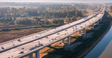 Śląskie. Prace budowlane na 100 km dróg. S1 powstaje na naszych oczach 