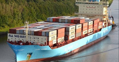 Maersk z długoterminową umową na dostawę metanolu