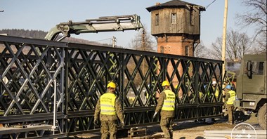 Most tymczasowy w Stroniu Śląskim coraz bliżej