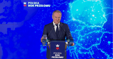 Tusk:  Trzykrotny wzrost przeładunków w portach i 180 mld zł na kolej